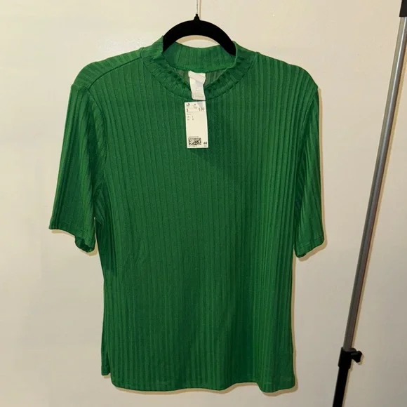 Green Ribbed Shirt - Picture 2 of 6